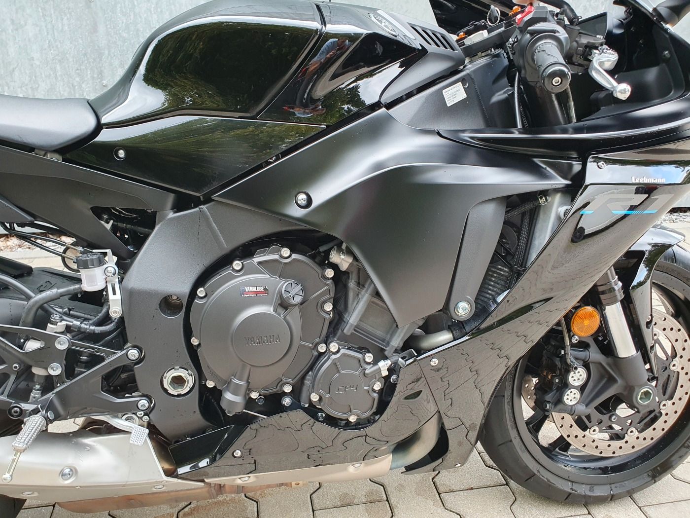 Fahrzeugabbildung Yamaha YZF R 1