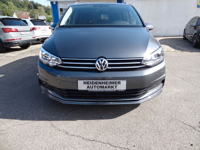 Fahrzeugabbildung Volkswagen Touran Sound/1.Hd/DSG/150PS/AHK/Navi/