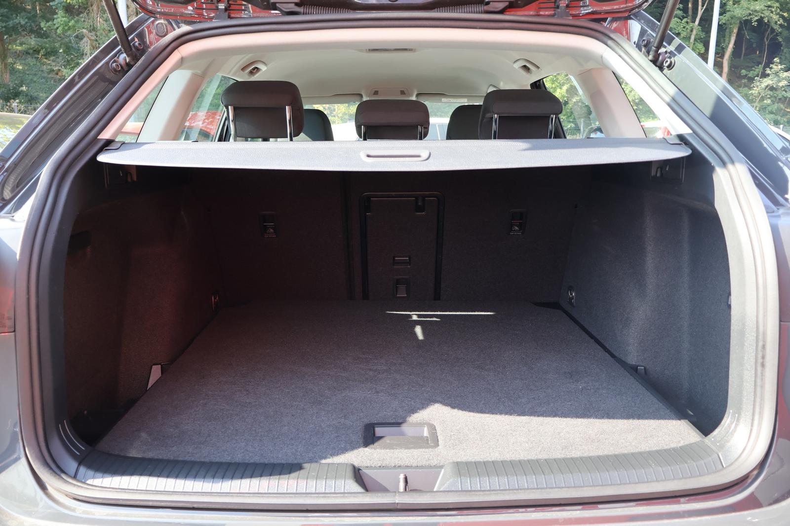 Volkswagen Golf VIII Variant 1.5 eTSI Life LED ACC AHK PDC, миниатюра 27