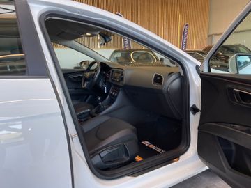 Seat Leon FR *2.Hand*Scheckheft*LED*