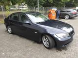 BMW Bmw 318i fährt aber motor rucklelt - BMW 318: 318i Motor