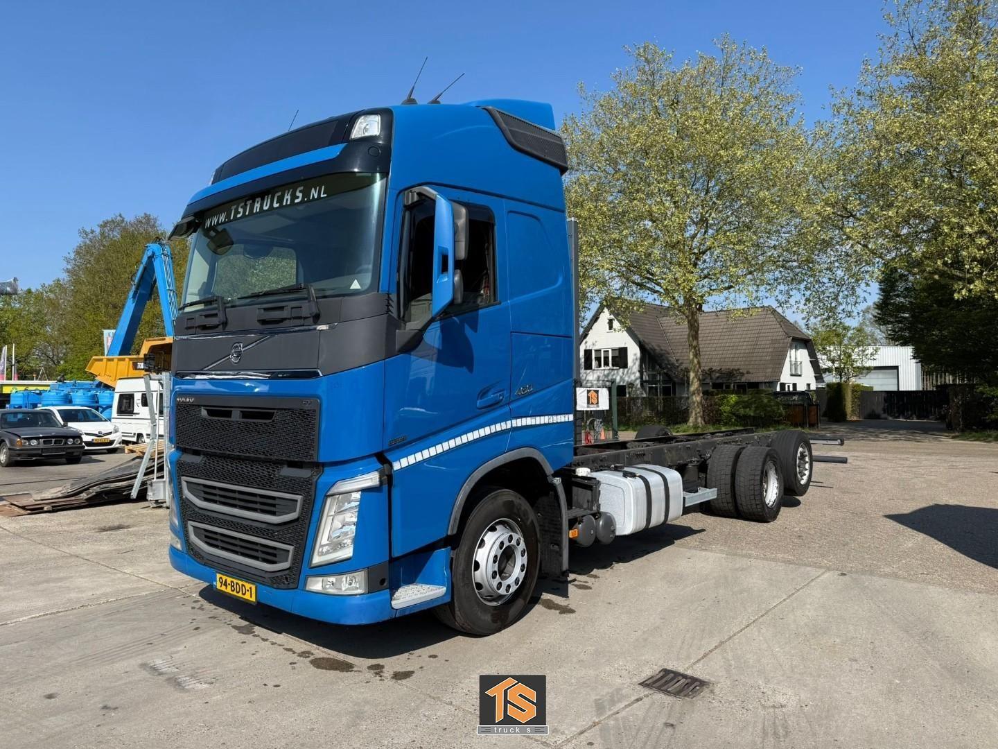 Volvo FH 460 - GLOBE XL - 6X2 CHASSIS 8.40 METER - I-S
