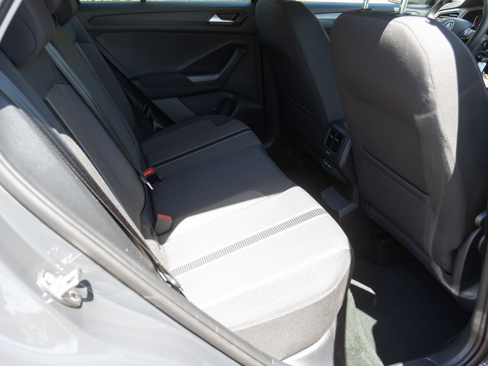 Volkswagen T-Roc - Bild 23