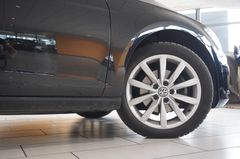 Fahrzeugabbildung Volkswagen Golf VII Lim. 1.5 TSI HIGHLINE DSG NAVI/LED/ACC