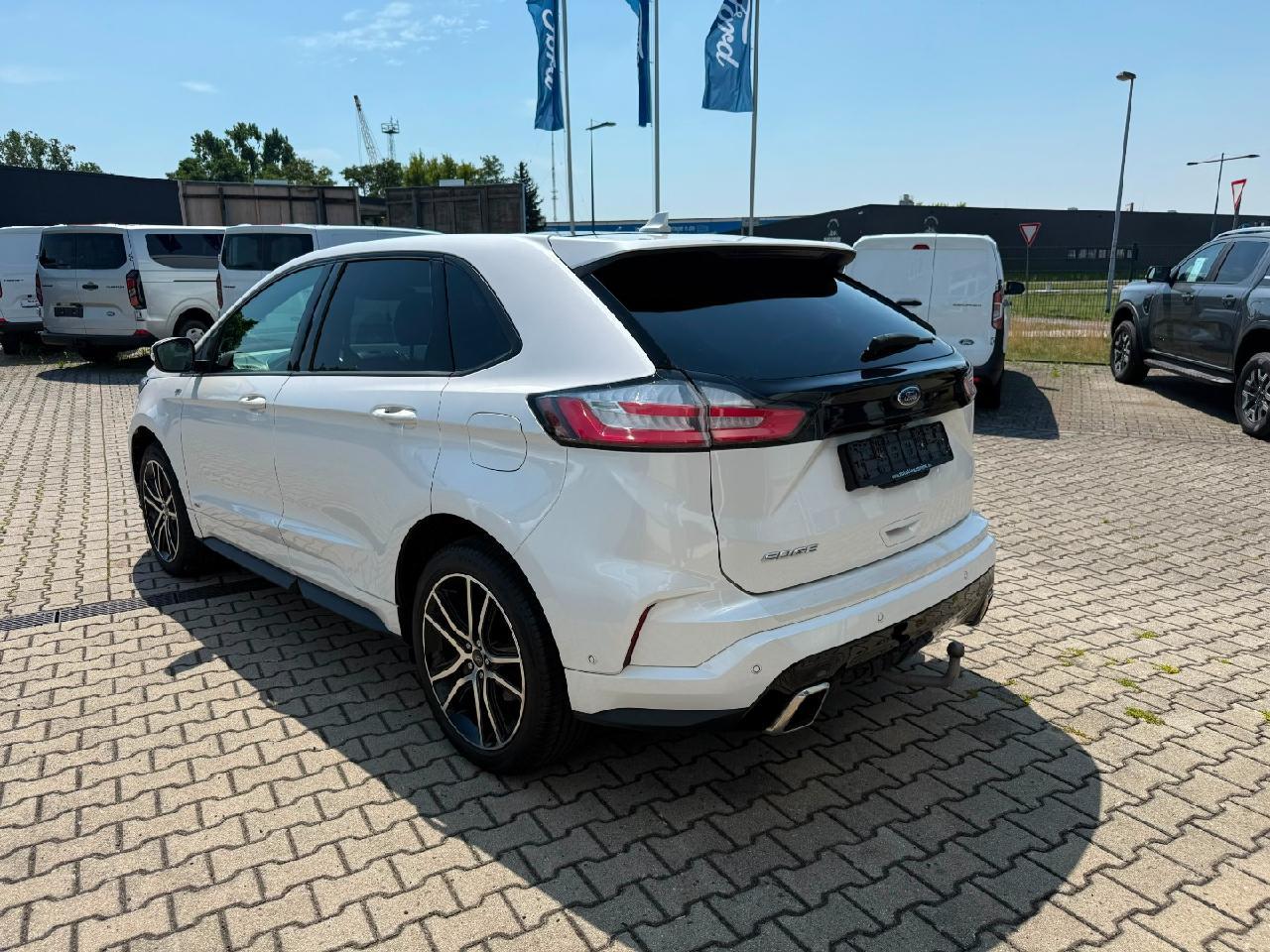Ford Edge ST-Line 4x4 Pano, AHK, Vollausst., Matrix