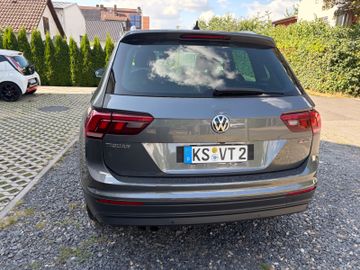 Volkswagen Tiguan - 11