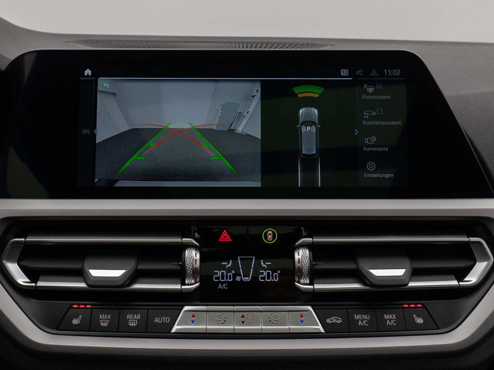 Fahrzeugabbildung BMW 320e xD Panorama Kamera DAB HiFi Alarm Sport LED