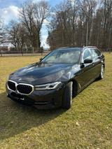 BMW G31 520d Selbstlek. HUD. AHK. Mild Hyb... - BMW 315 Gebrauchtwagen