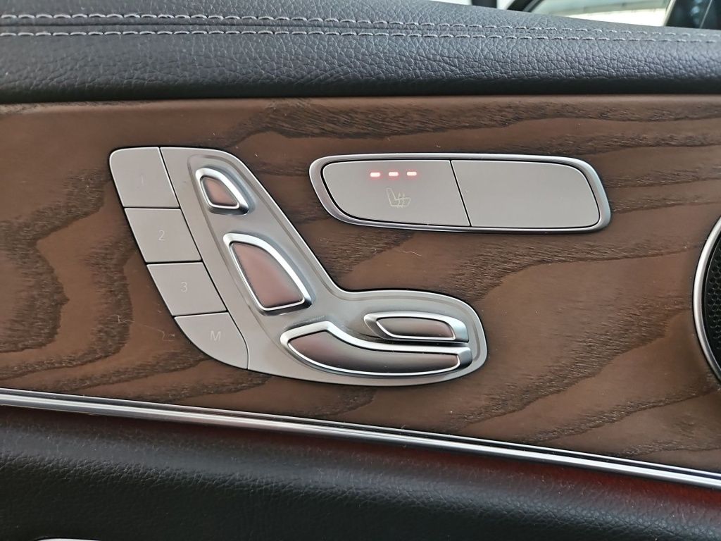 Fahrzeugabbildung Mercedes-Benz E 200 T Avantg. AHK ACC Memory Massage 360° LED