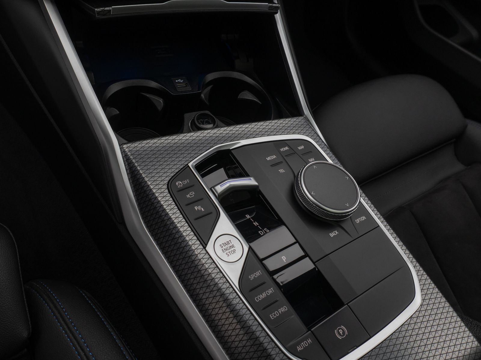 Fahrzeugabbildung BMW M340d xD Panorama 360°HUD DAB H/K Komfort AHK