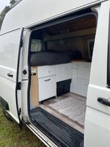 Volkswagen T5 Transporter (Camper) - Volkswagen Transporter