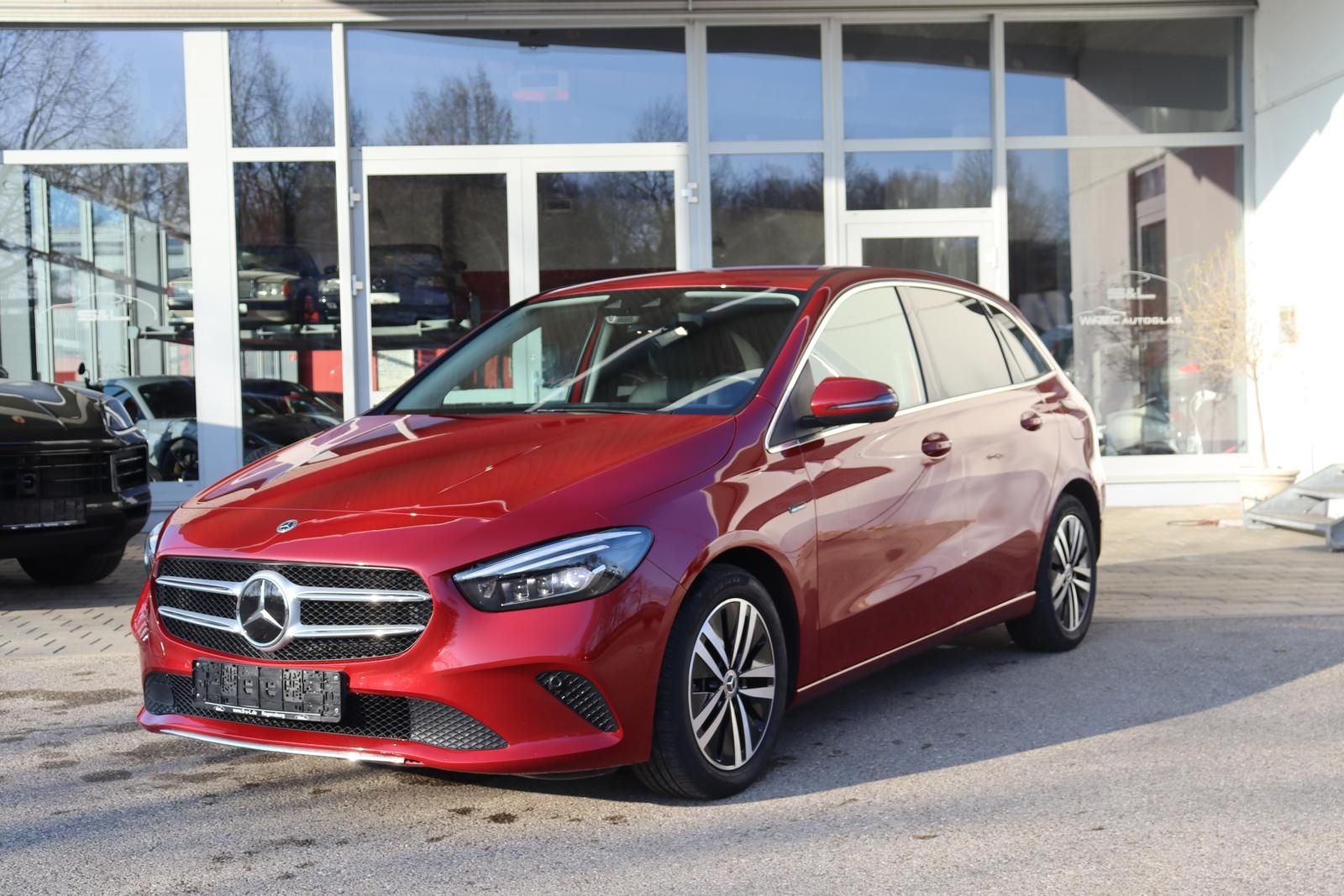 Mercedes-Benz B 250 e Progressive High-End Paket/Multibeam/AHK