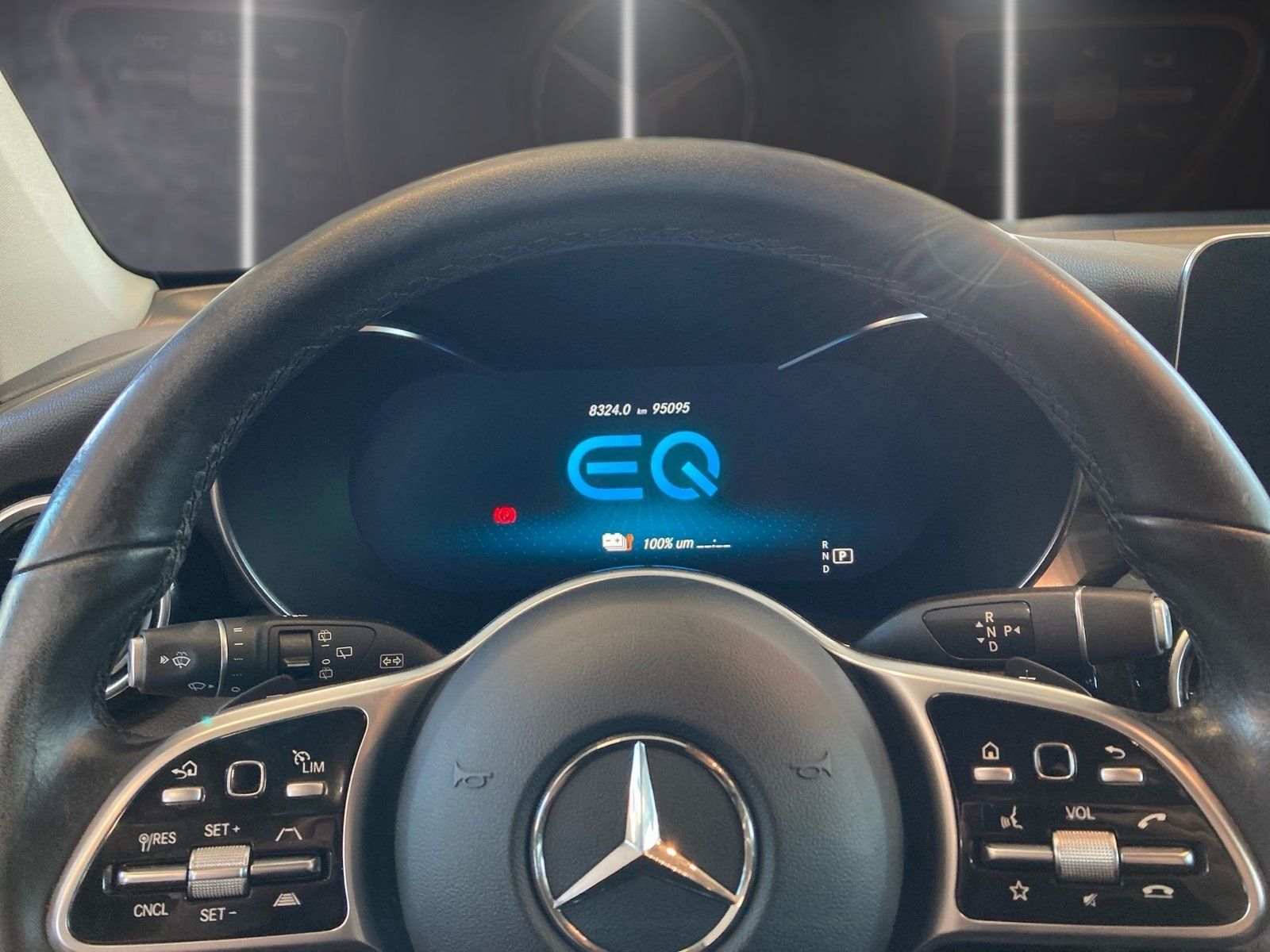 Fahrzeugabbildung Mercedes-Benz GLC 300 de 4M*Distronic*AHK*Totwinkel*360°*EasyP