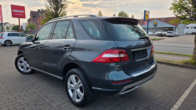 Mercedes-Benz ML-350CDI-AUT+KLIMAUT+PANORAM+LED+NAV+19"TÜV2027