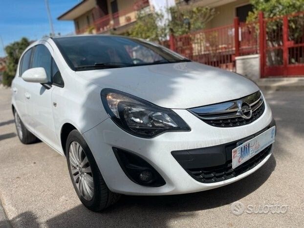 Opel OPEL Corsa 1.3 | 95 cv - 2014