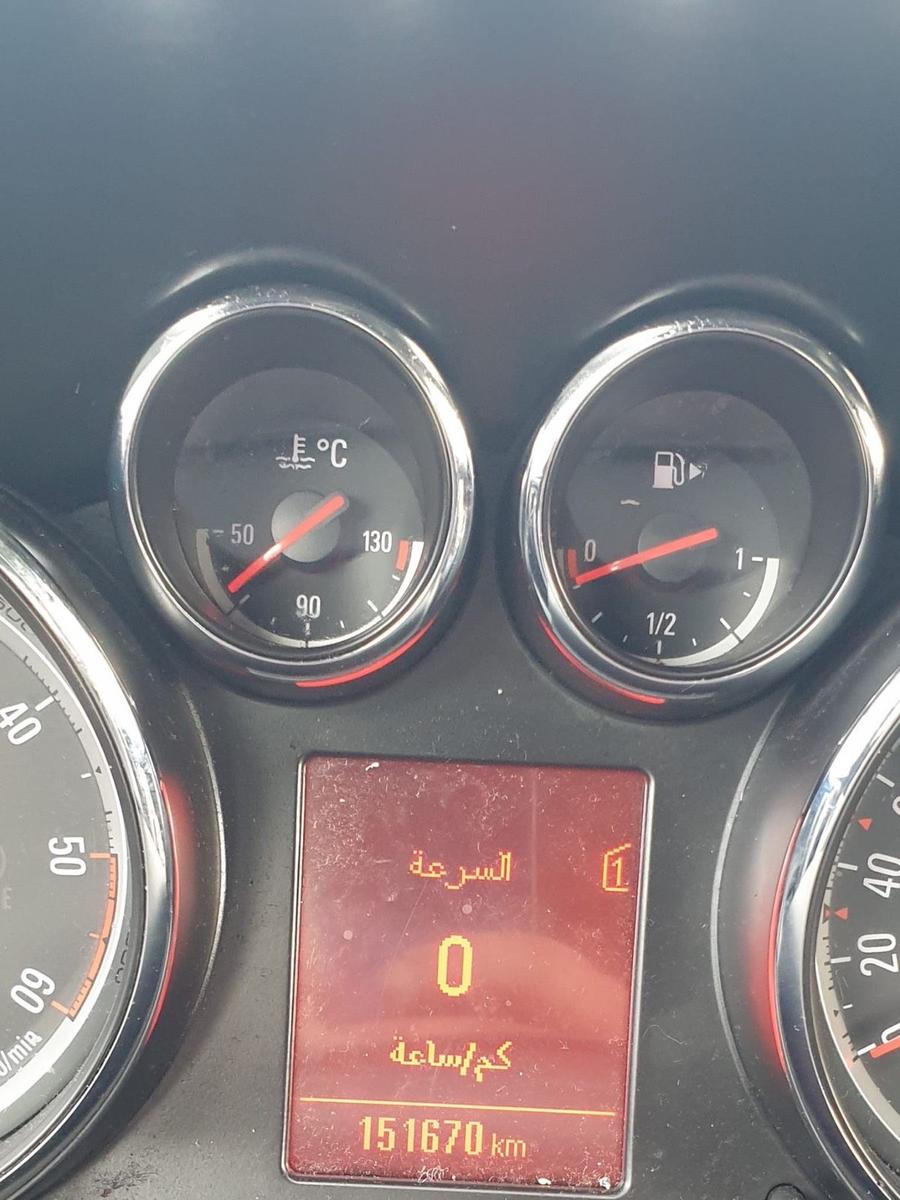 Opel Astra 2012 — photo 5