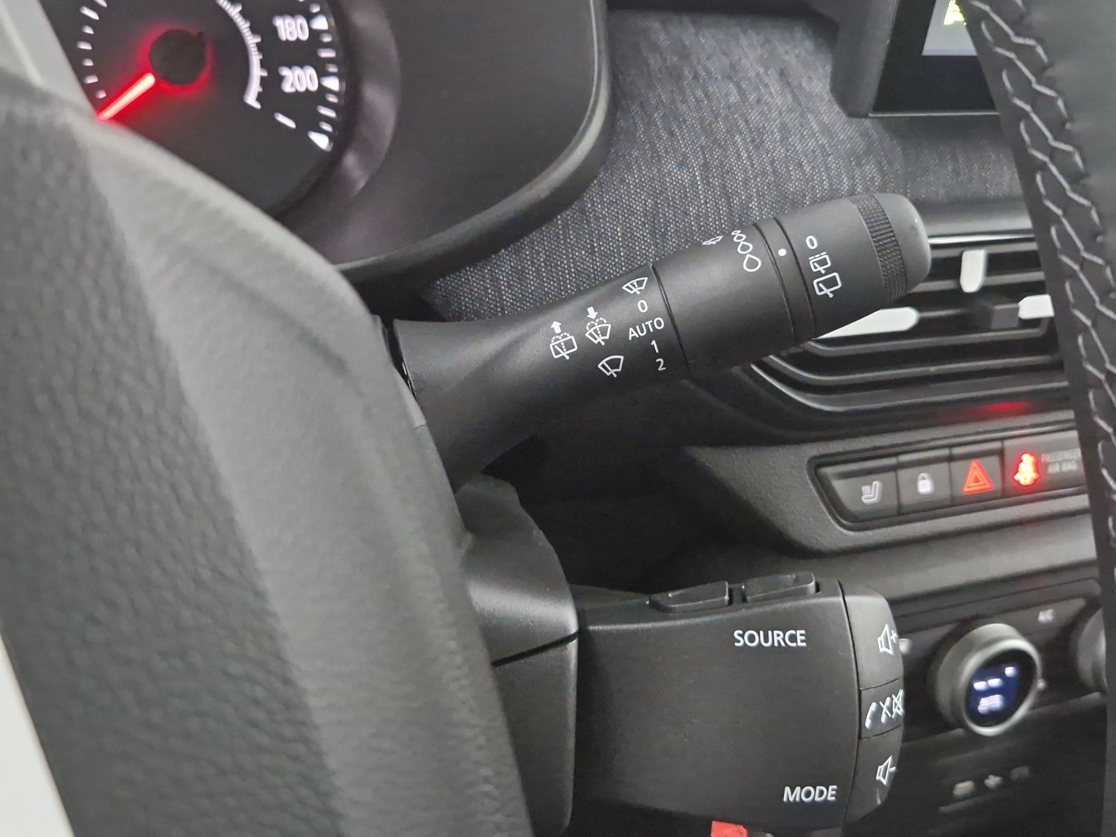 DACIA Sandero  Eco-G 120 Expression Winter Benzin&amp;Gas – Bild 29