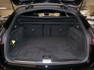 Mercedes E 200 - 12