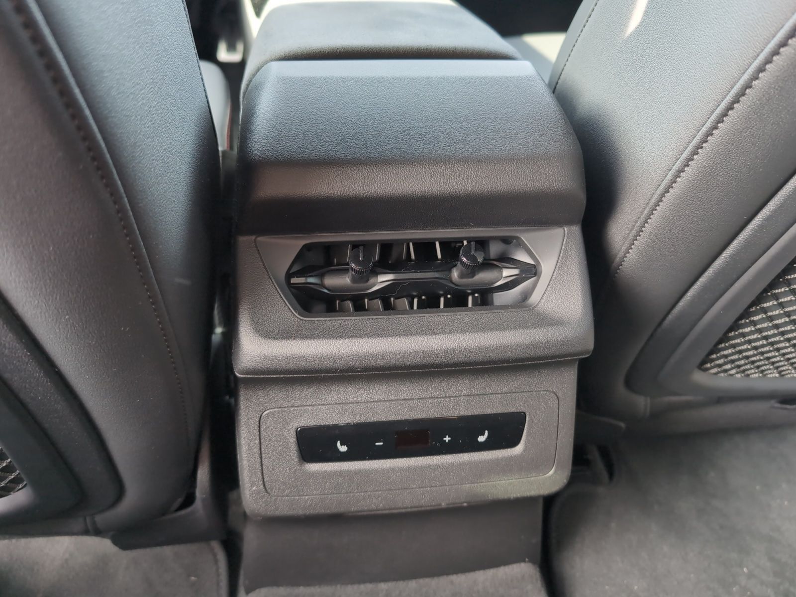 Audi S6 e-tron - Bild 18