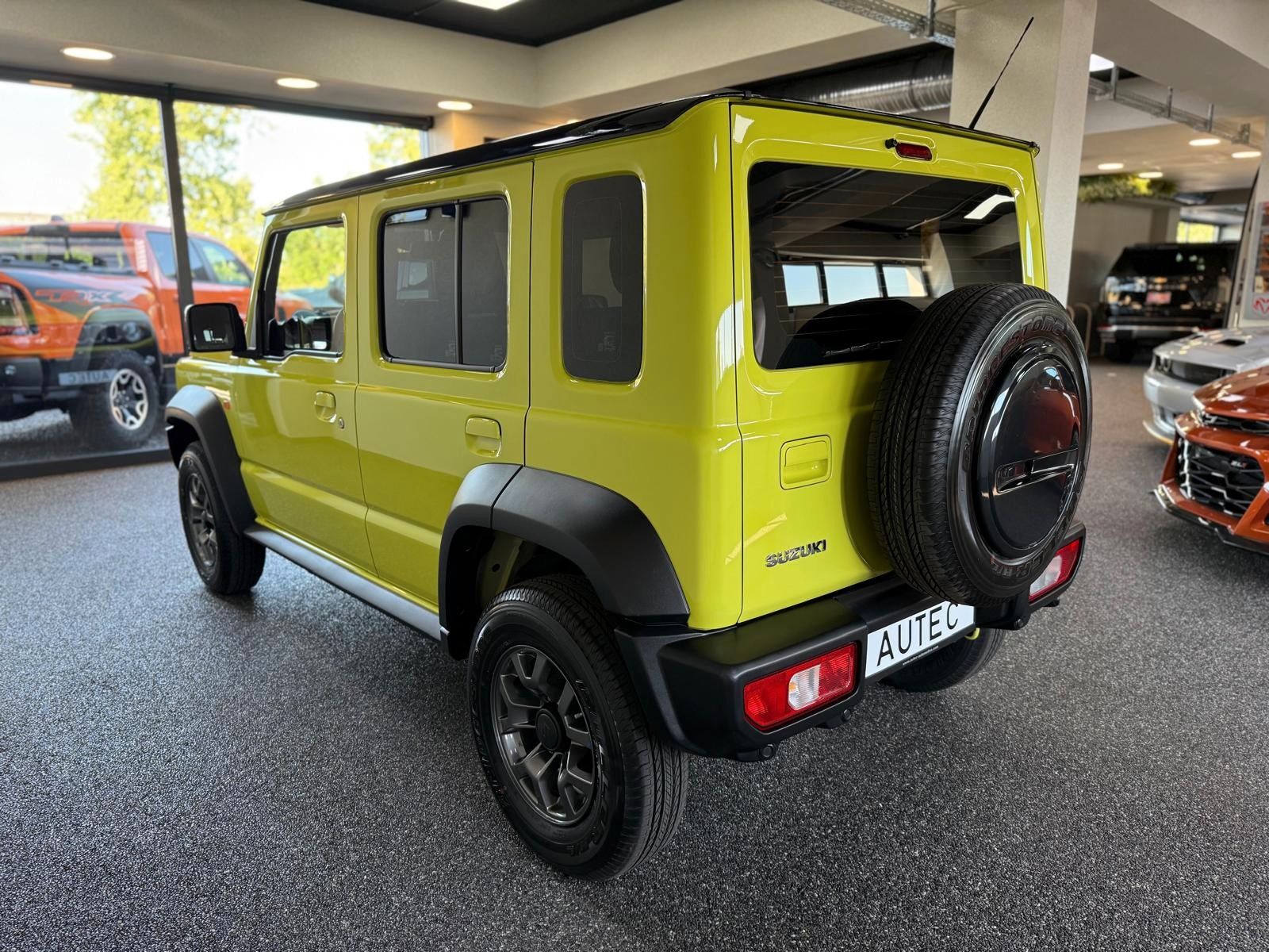 Fahrzeugabbildung Suzuki Jimmy GLX 4-TÜRER AUTOMATIK