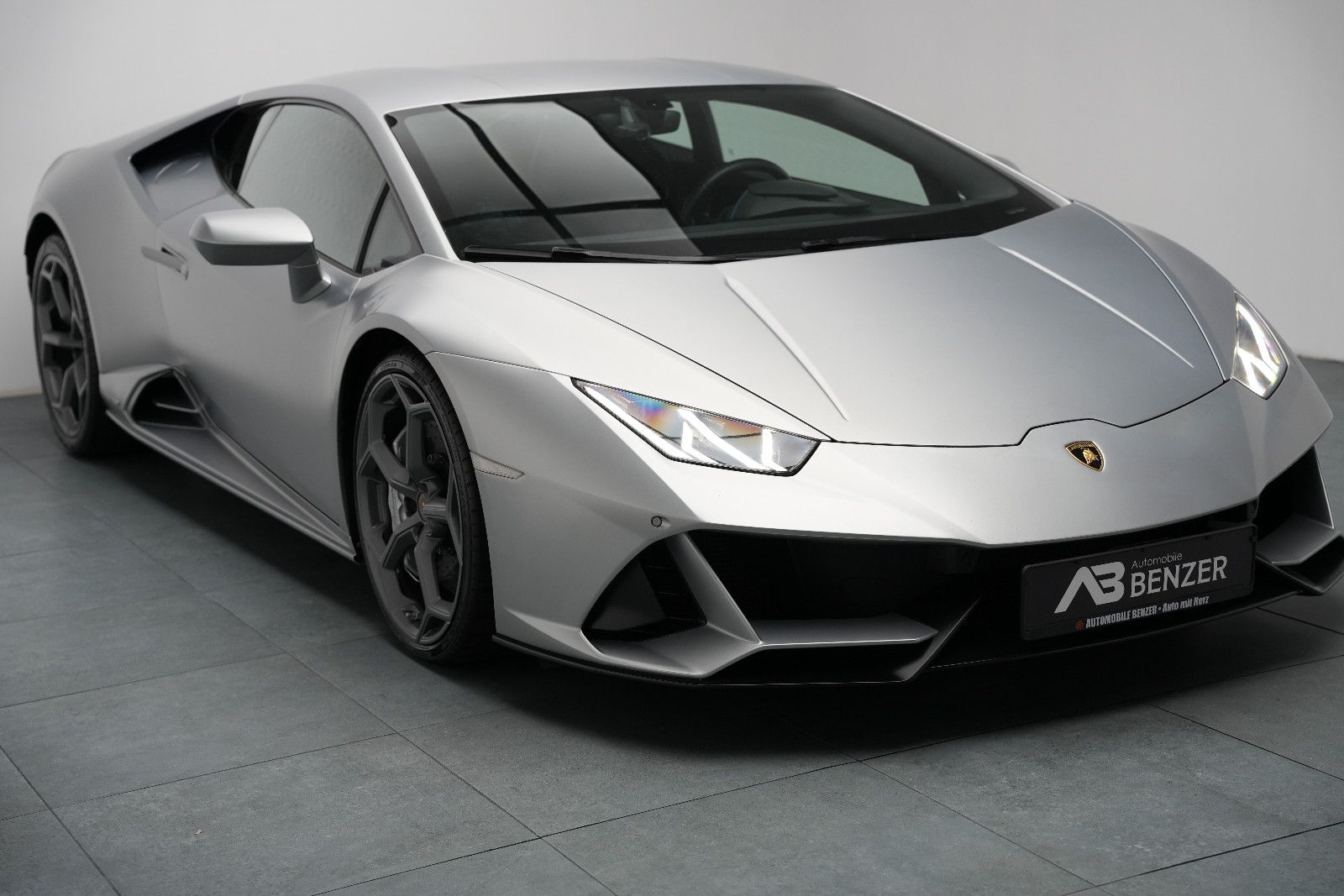 Fahrzeugabbildung Lamborghini Huracán EVO V10 /LIFT/SENSONUM/KAMERA/ACC
