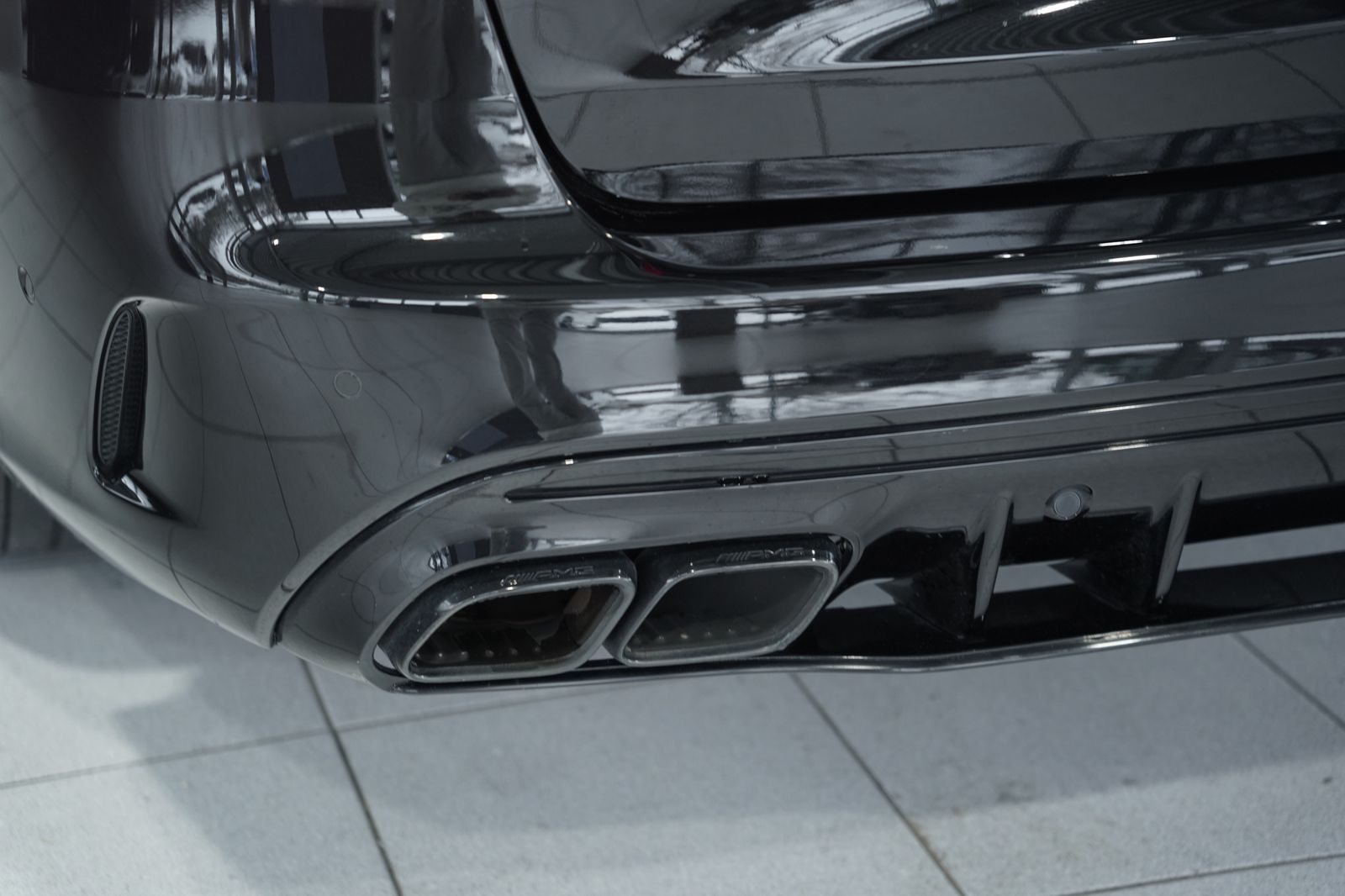 Mercedes Benz C 63 Amg