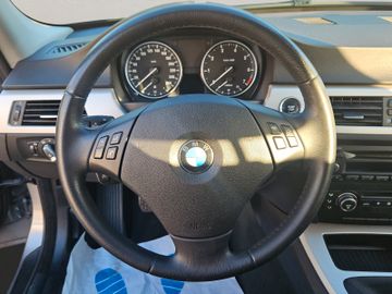 BMW 318 - 12