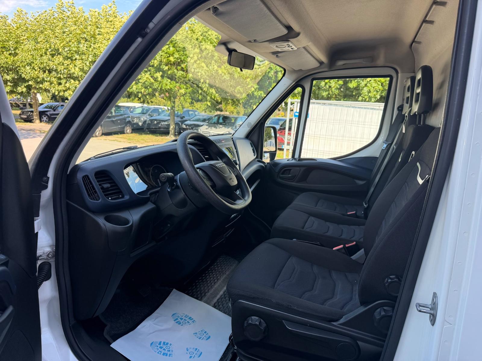 Iveco Daily 35S14 Automatik Klima 3-Sitzer Lang