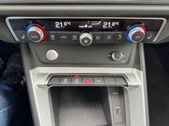 Fahrzeugabbildung Audi Q3 35 TFSI advanced ACC Lane AHK el.Klappe Alu