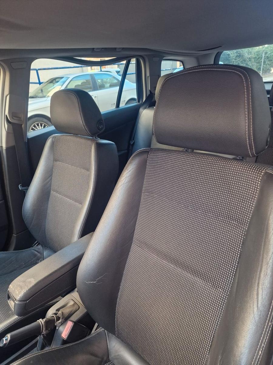Opel Astra 2005 — photo 9