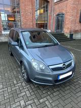Opel Zafira 1.9 CDTI Automatik*  7Sitzer* TÜV*Navi* - Opel Zafira in Braunschweig