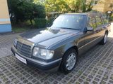 Mercedes-Benz E 300 TE Kombi - Mercedes-Benz E 300 aus 1990