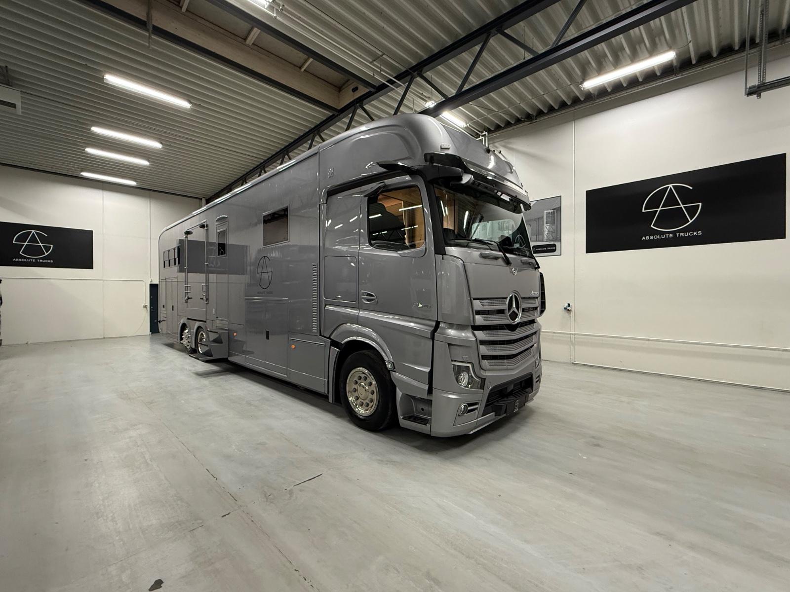 Mercedes-Benz ACTROS 2551 INTERHORSE 8 HORSES POP-OUT
