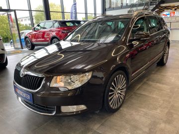 Skoda Superb Combi Laurin & Klement *PANO*NAVI*LEDER*