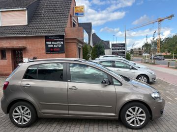 Volkswagen Golf - 10