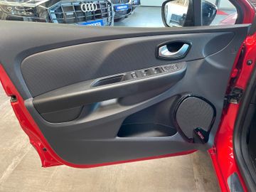 Renault Clio IV Limited *NAVI*TOUCH*PDC*TEMPOMAT*