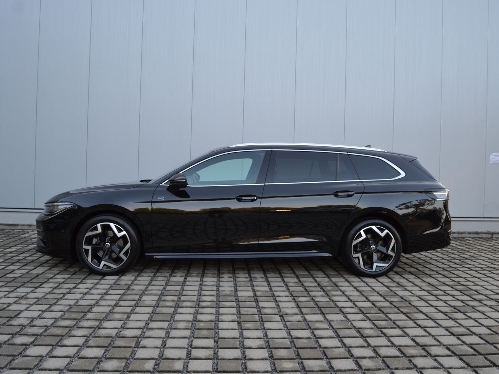 Passat Variant 2.0 TDI DSG R-Line IQ.DRIVE/PANOR