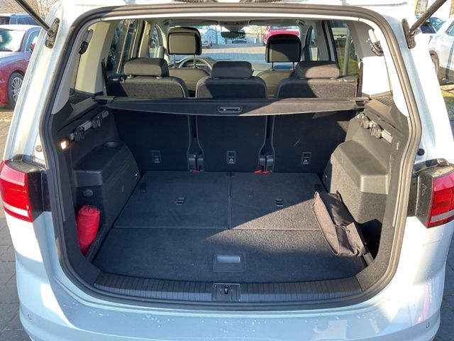 Touran Active 2.0 TDI Navi ACC Apple CarPlay