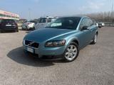 Volvo C30 1.6 Kinetic - Volvo C30 Kinetic mit Benzin-Antrieb