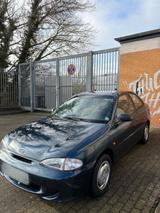 Hyundai accent - Hyundai Accent aus 1996