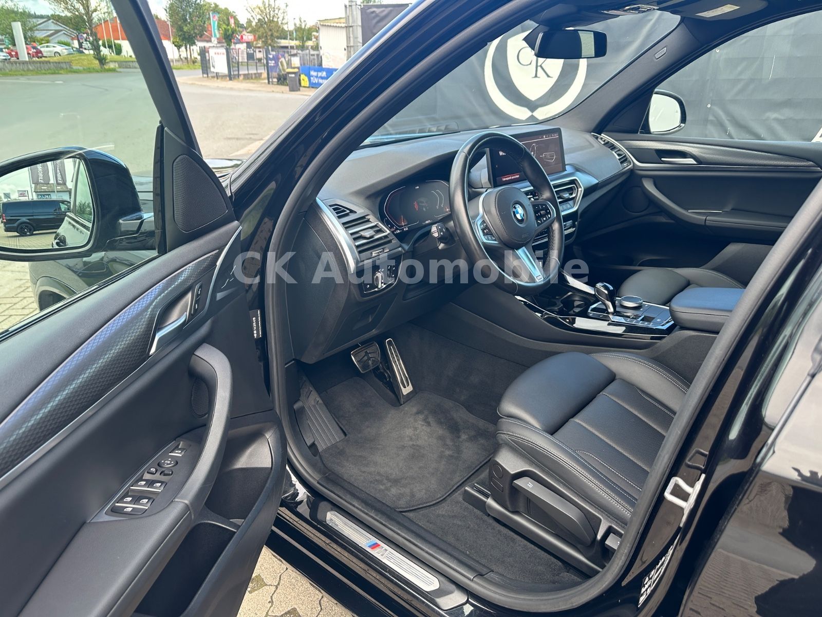 Fahrzeugabbildung BMW X3 xDrive 20 d M Sport/Live Cockpit/Kamera/LED