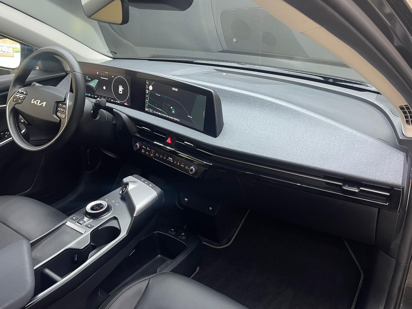 Fahrzeugabbildung Kia EV6 2WD LEDER+NAVI+LED+SITHZ+KAMERA+ACC+DAB+WP+