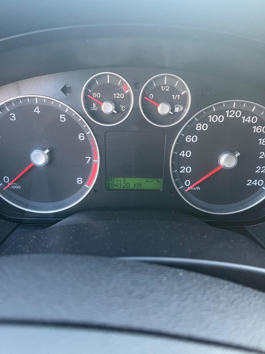 Ford Focus 2006 — photo 8