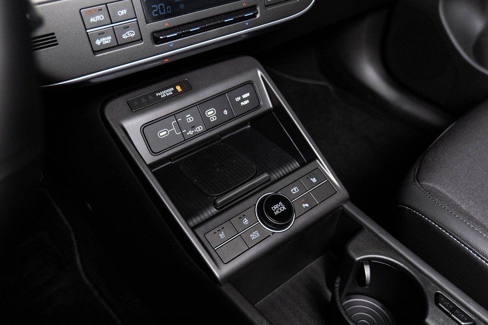Fahrzeugabbildung Hyundai KONA Elektro TREND el. Heck