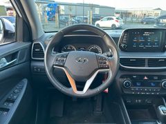 Fahrzeugabbildung Hyundai Tucson 1.6 CRDi *AHK*NAVI*KAMERA*LED*1.Hd.*