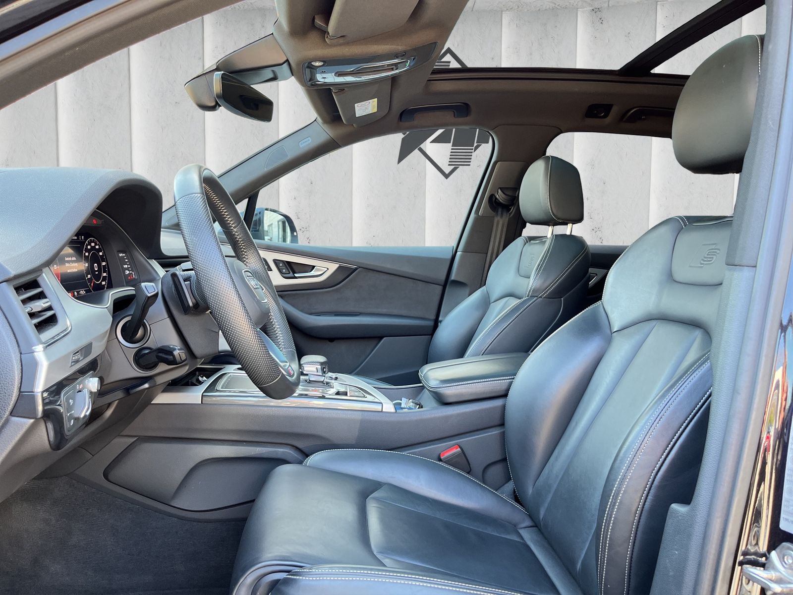 Fahrzeugabbildung Audi Q7 50TDI quattro*2x S-line*7-Sitzer*HuD*Pano**