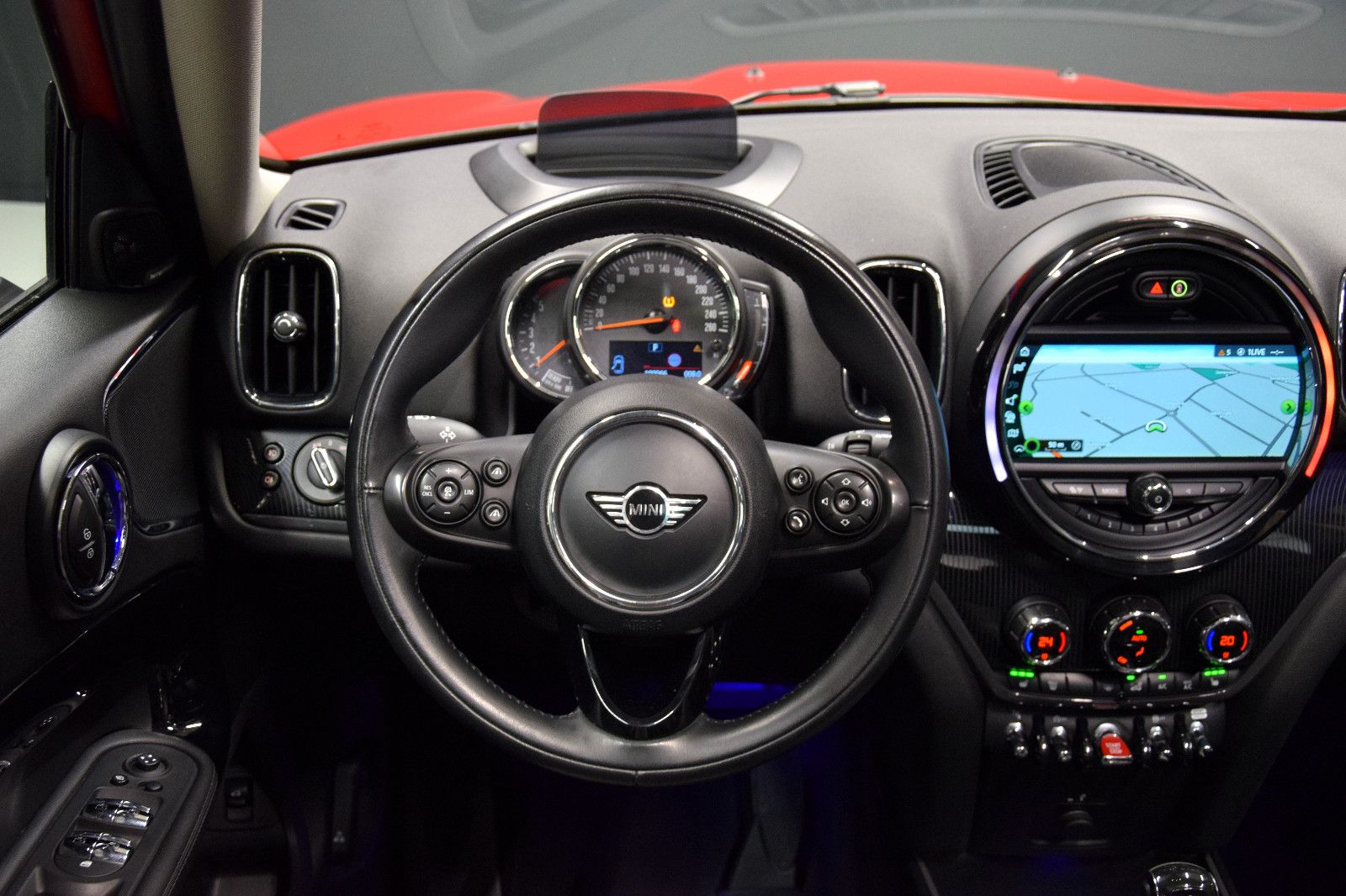Fahrzeugabbildung MINI COOPER SD Countryman All4 Pano HuD h/k Kamera