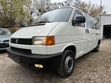 Volkswagen T4 Caravelle 2.5 lang - Volkswagen T4 mit Benzin-Antrieb: 2.5