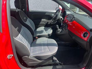 Fahrzeugabbildung Fiat 500 Lounge MFL Temp. Klima CarPlay uvm