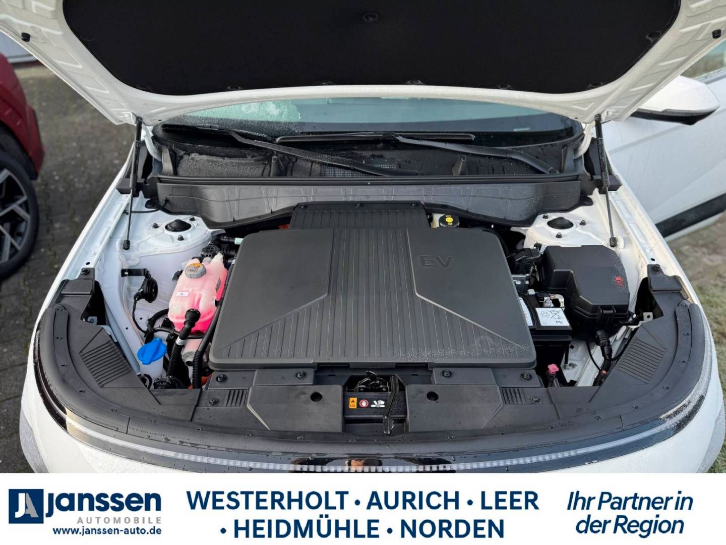 Fahrzeugabbildung Hyundai KONA Elektro 49kWh Trend/Assistenz-Paket/Navi/36